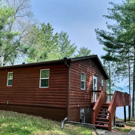 Escape to the Lake - Rustic 3-bedroom log-sided cabin nestled amongst the pines