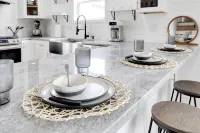 Stylish 4 bedroom house with outdoor dining and fenced backyard. - Bungalows