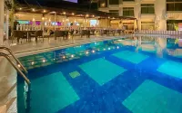 Horison Ultima Makassar - Pools