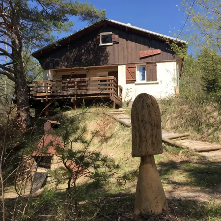 Chalet ''La Carline'' at 1250m Altitude