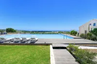 New: Wonderful villa with sea view, infinity pool, padel court