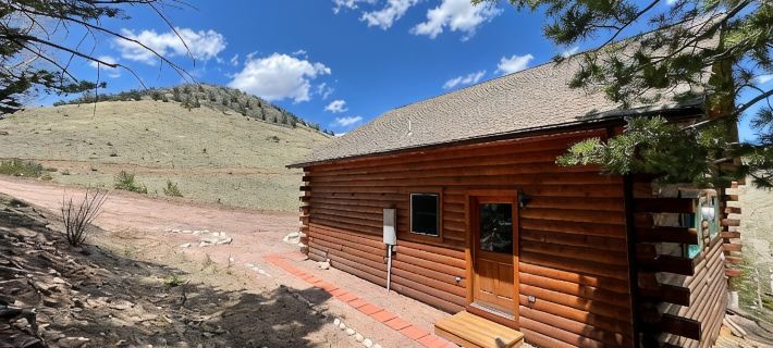 Mountain Meadow Cabin in Cotopaxi on 40 acres Hotels in Fremont County