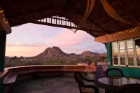 El Encanto - Artful Luxury in a Rustic Setting by the Sea -  Casas de vacaciones