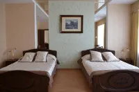 Rostoshi Hotel - 주차장