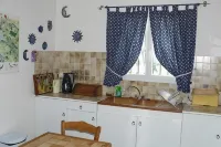 BEAUCAIRE Recent house surrounded by nature - Homestays