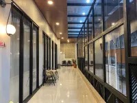 Hotel Lasnur Palace