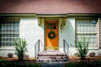 ☆KING BED☆ Family Friendly - Walk to Zoo & Waterpark; Near Downtown & Midtown - 3 stjerner