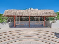 坎昆水上生活海灘度假村 互動水族館附近的飯店