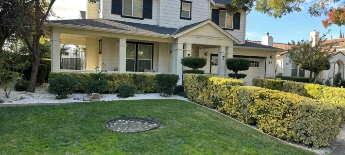 Spacious cozy Oasis retreat with private pool  Backyard モデストのホテル