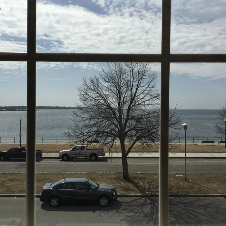 Harborview Inn