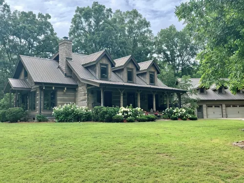 Perfect for Two! 30Min from Nashville or Franklin. Oak Hill Loft in Fairview
