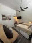 A beautiful Cozy 2-bedroom condo in charming Montgomery on Lake Conroe - プライペートプール