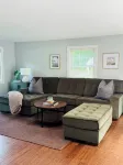 Lush Coastal Downtown Home - Beaches & Shopping - Gym
