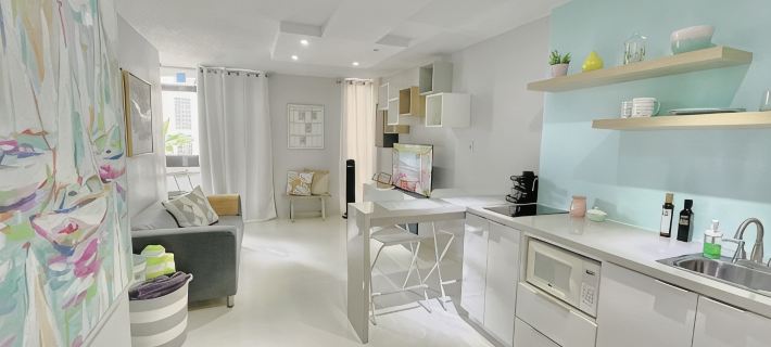 Stunning Studio w balcony for 2, 1 Queen Bed,1 Bathroom 5 mins to the beach Hotels in Condado