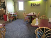 Wells Gray Inn - breakfast