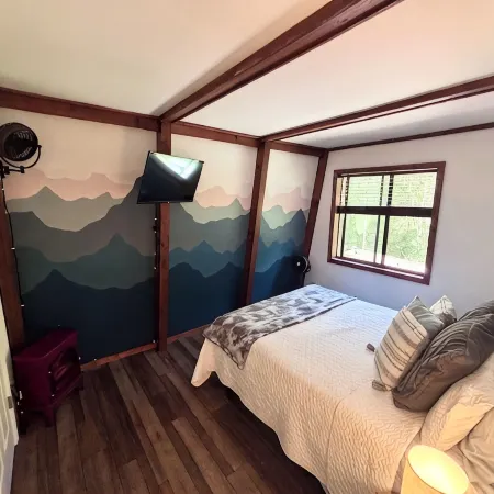 Dog-Friendly Banner Elk Condo w/ Slope View and Deck