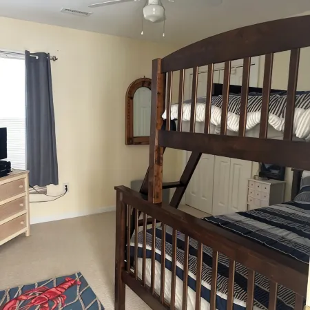 Charming and convenient 4 BR house in the heart of Surf City!