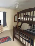 Charming and convenient 4 BR house in the heart of Surf City! - Wifi