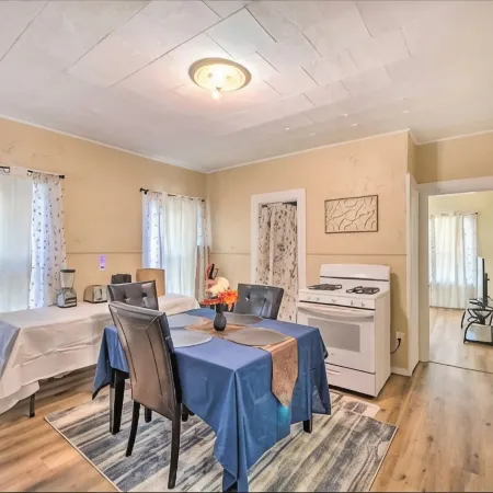 Grand Worcester Getaway! Pets Welcome! Comfortable