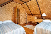 Elk Mountain Vacation Home on 21 Acres