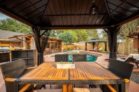 4BR FIFA Houston Oasis | Pool & BBQ 10 Min to NRG
