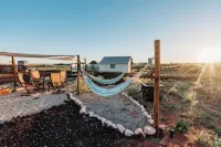 The Nest: Tiny Home - Alphydda
