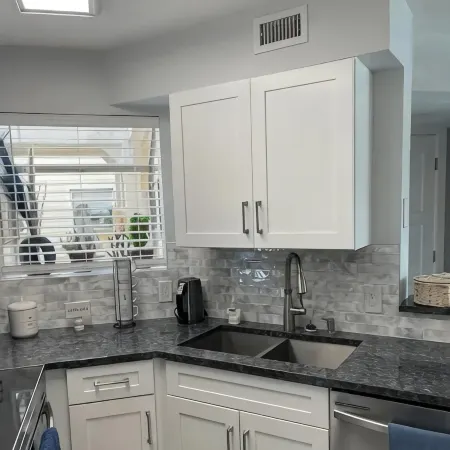 Full Remodel & Fine Furnishings!