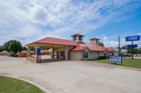 Americas Best Value Inn-Weatherford - parking