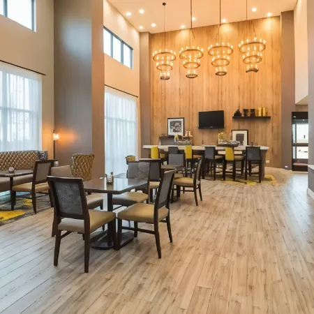 Hampton Inn & Suites by Hilton Colleyville DFW Airport West