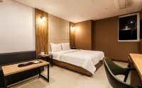 Jinju Chungmugongdong Firenze - 2-Star
