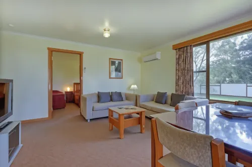 Marsden Court Apartments - Apartments