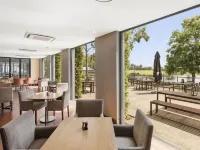 Oaks Cypress Lakes Resort Hotels in Pokolbin