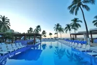 Fontan Ixtapa - Strand