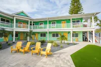 The Lofts at St Pete Beach - Motels
