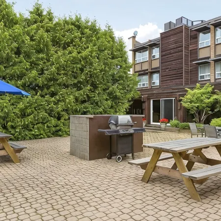 Travelodge by Wyndham Thunder Bay