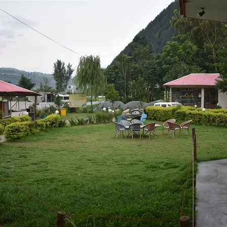 Ever Green Hotel & Restaurant