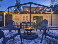 2Br/2ba Beach Bungalow with Expansive Backyard. - 4-Star