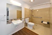 Budget Inn by 101 Bus from Downtown - 2 tähden