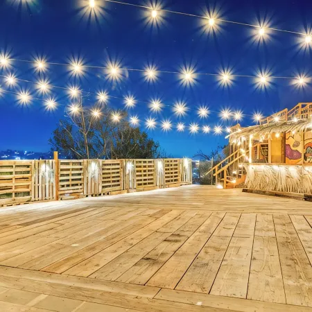 Zen Hilltop Estate : Heated Infinity Pool, Spa, 360° SoCal Views, Pvt Deck