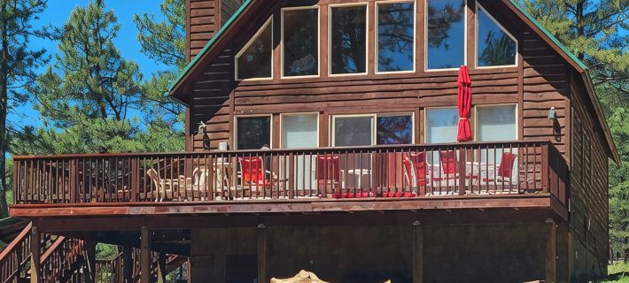 Nestled in the pines on 2 acres, secluded, close-to-nature house. Pet-Friendly! Hotels in Angel Fire