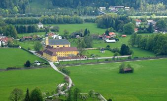 Das Lambacher - Housity
