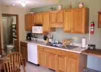 Minutes from Giant City - SIU - Shawnee Winetrail - Cedar Lake - Shawnee Forest!