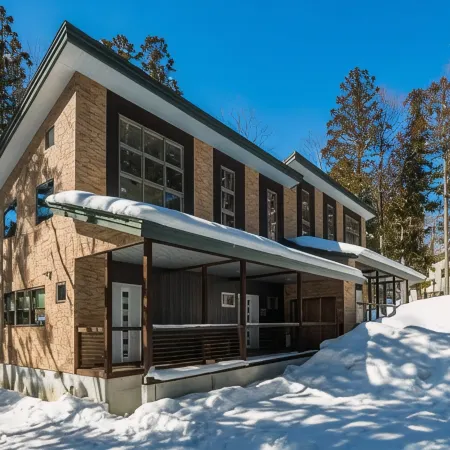 Phoenix Chalets by Hhg