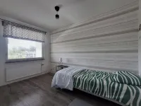 Fully Renovated 4BR Home With Modern Kitchen - 3-Star