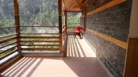 Tirthan Villa and Resort