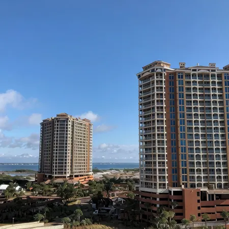 Heaven on Earth! Tower 5 801 Best Views on the Island-Huge 3Br Rented As 2Br.
