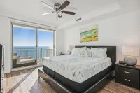 Oceanfront Condo with Pool,Sauna,Gym in Jacksonville Beach - Wi-Fi