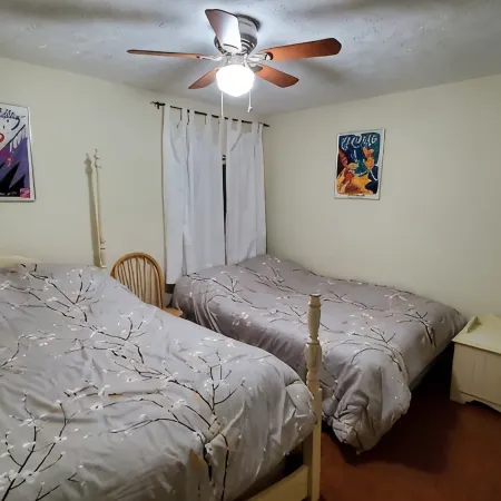 3 Bedroom Townhouse with Hot Tub