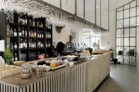 Strandakar Hotell & Restaurang - breakfast