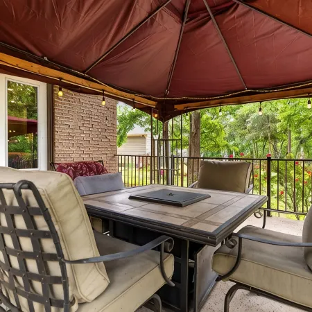 Relax at the 5-beds Woodland Vacation Home near Frisco